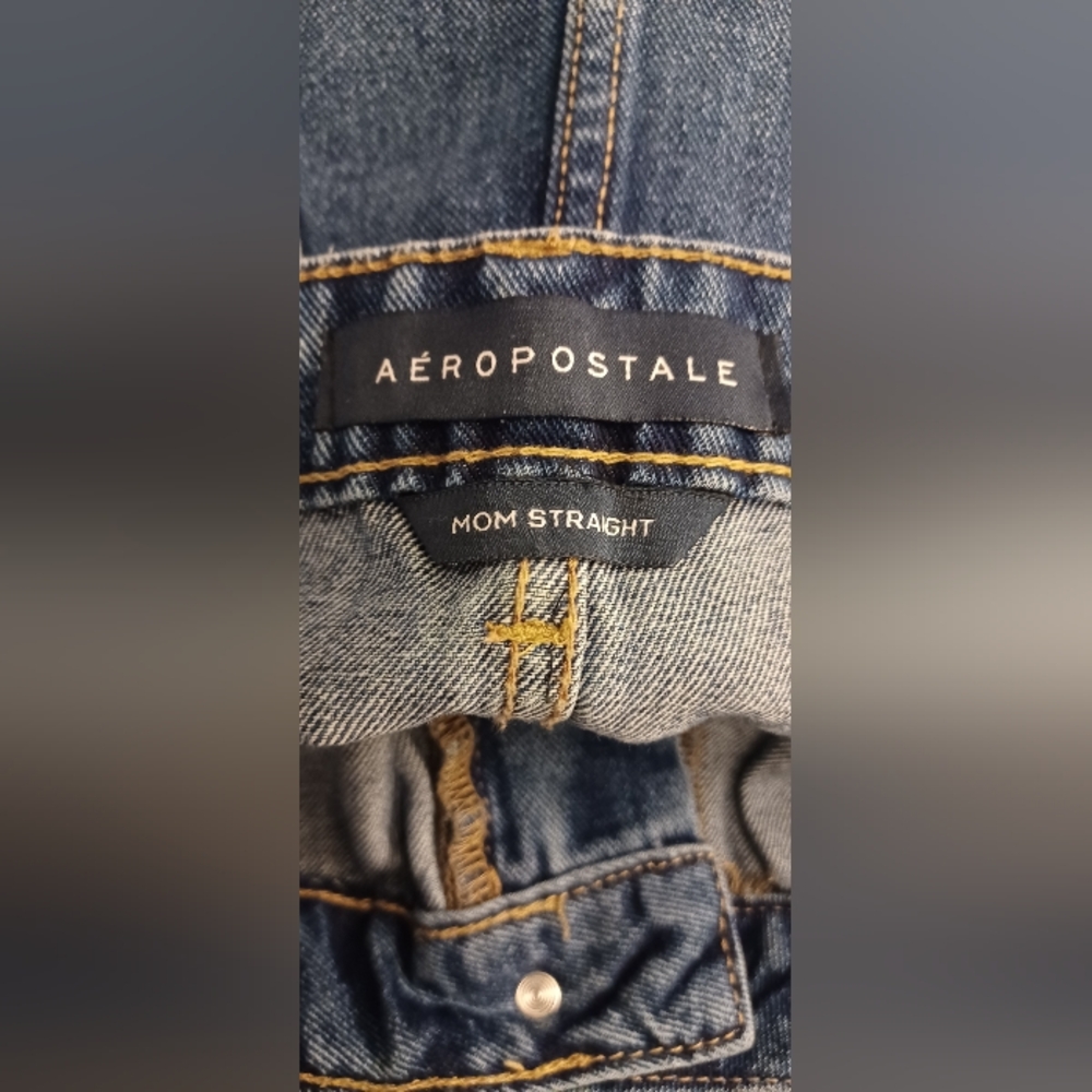 Aeropostale Mom Straight Jeans